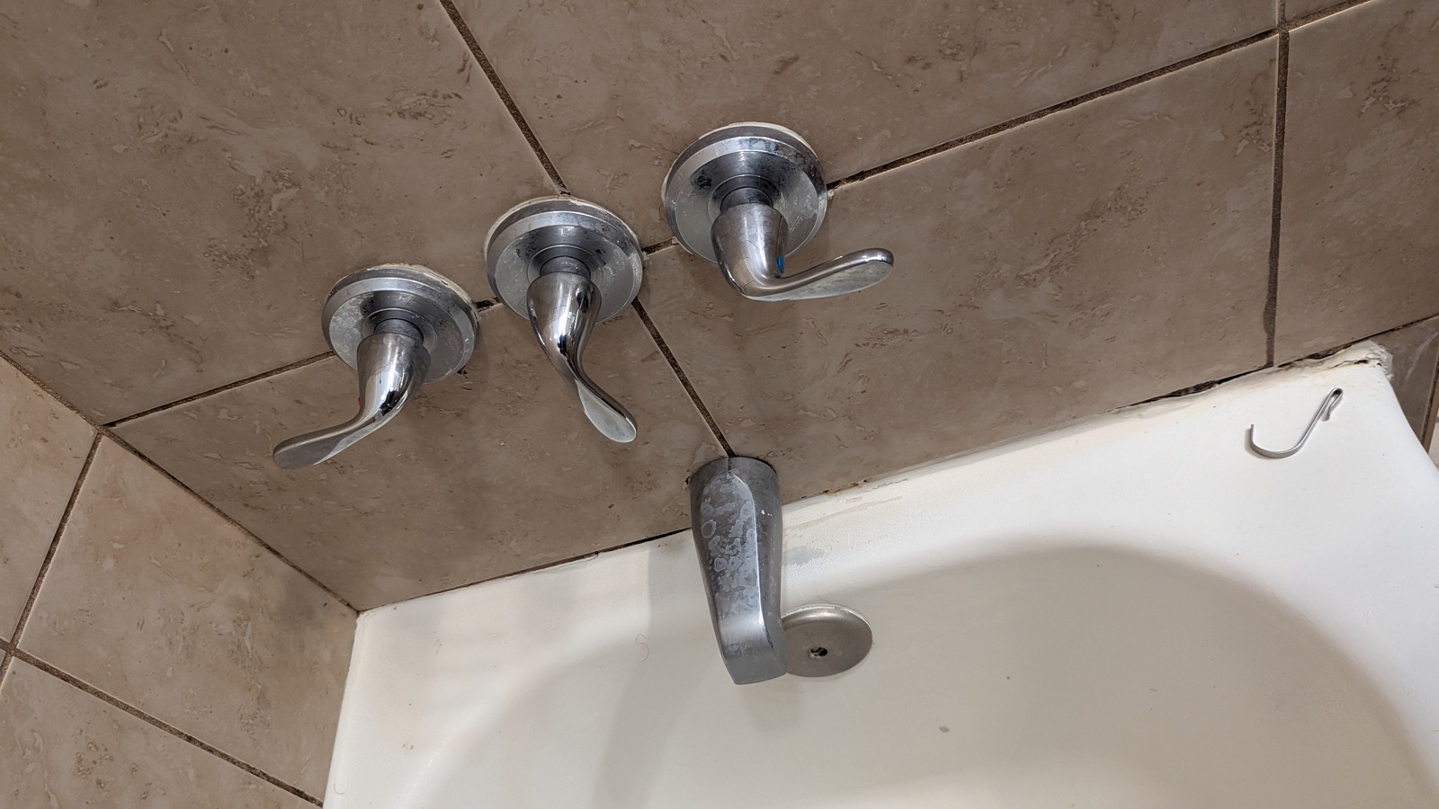 Worn tub and tile, East Lake